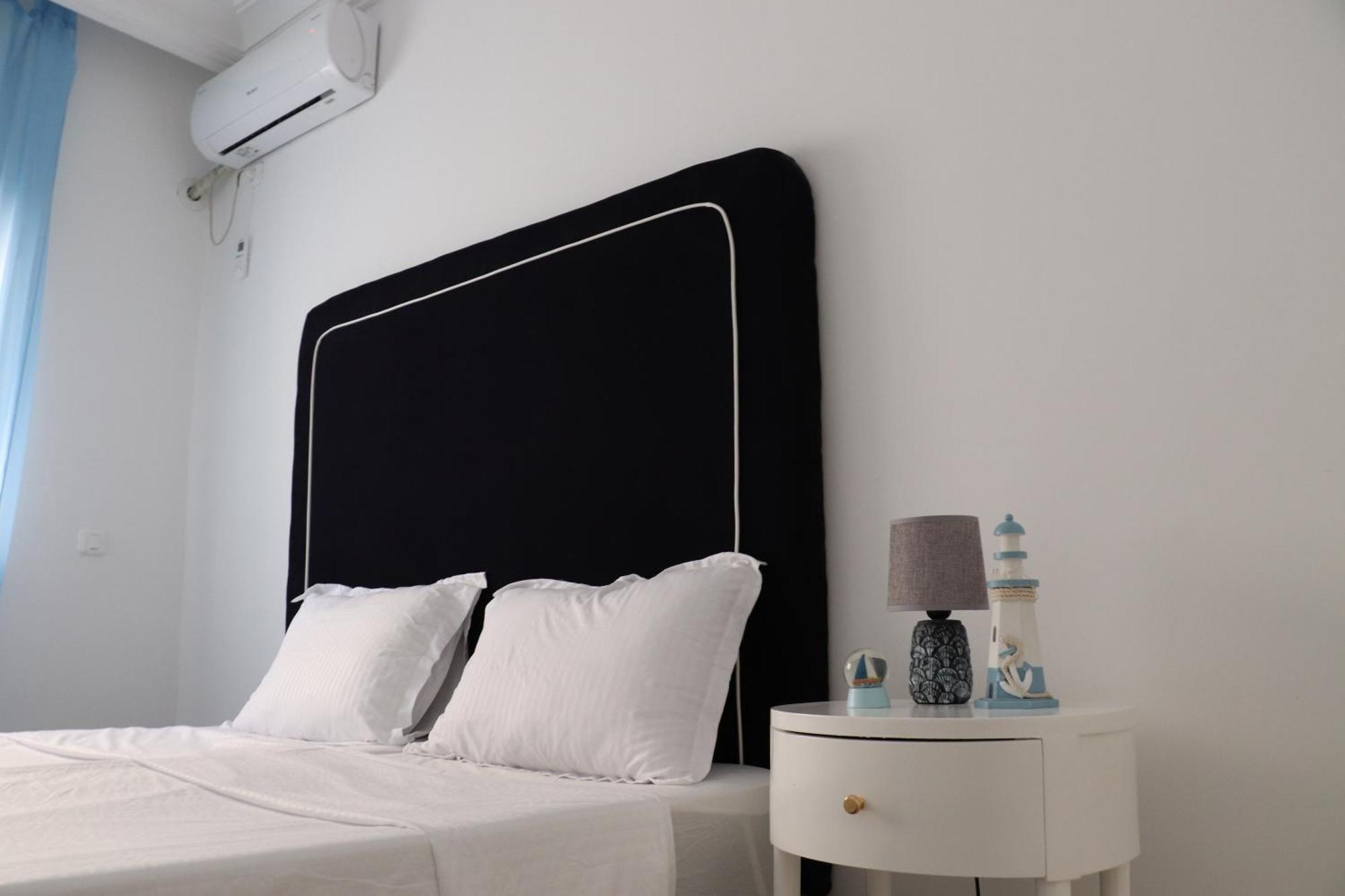 Luxury House Directly On The Beach 비제르테 외부 사진